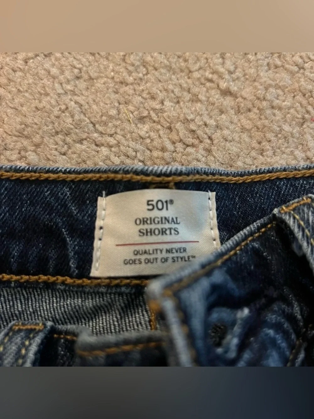 Levi's 501 Women's Dark Blue Denim Cutoff Shorts NWT - Picture 3 of 5